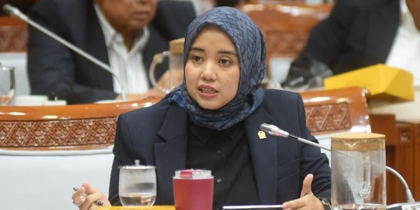 Dini Rahmania Minta Pemerintah Antisipasi Gangguan Penerbangan Haji dan Umrah