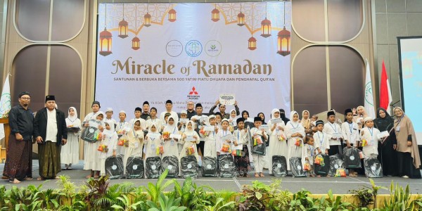 Mercure Surabaya Grand Mirama dan Positive Community Gelar Buka Puasa Bersama 500 Anak Yatim