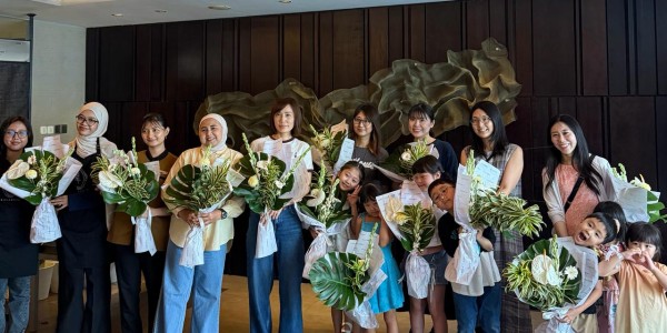 Rayakan International Women’s Day, Ascott Waterplace Surabaya Ajak Perempuan "Mekar" lewat Bunga Lokal