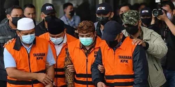 Gelombang OTT Kepala Daerah Picu Perdebatan Lawas Soal Evaluasi Sistem Pilkada