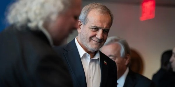 Presiden Iran Janji Balas Kematian Ali Larijani dalam Serangan Israel