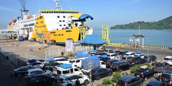 Menhub Siapkan Strategi Hadapi Arus Balik di Penyeberangan Sumatra-Jawa