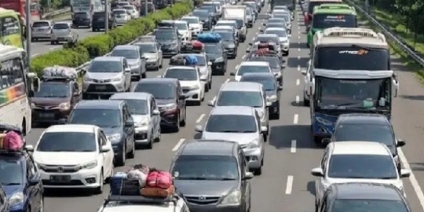 Arus Balik Lebaran Mulai Memuncak, Lalin ke Jakarta dan Penyeberangan Bakauheni Meningkat