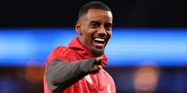 Alexander Isak Kembali Latihan, Liverpool Dapat Tambahan Amunisi di Akhir Musim