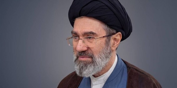 Hormati Para Martir Perang, Ayatollah Motjaba Imbau Warga Iran Tanam Bibit Pohon