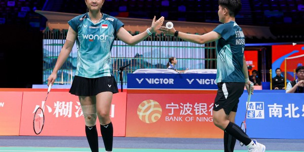 Dendam Terbalaskan, Baek/Lee Tumbang Ditangan Tiwi/Fadia