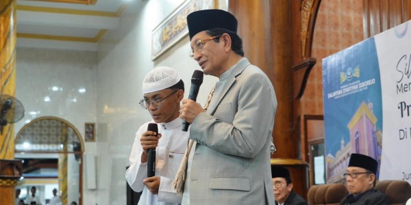 Menag Dua Hari di Jatim Tekankan Pembinaan Akhlak Generasi Bangsa