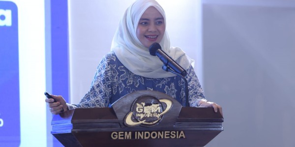 Elektrifikasi Desa Lewat Pembiayaan PLTS, LPDB Siap Salurkan Rp2,1 Triliun ke Koperasi Sektor Riil