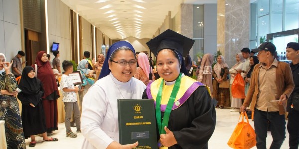 Kisah Toleransi Wisudawan Unusa, Bukti Kampus Inklusif di Tengah Keberagaman