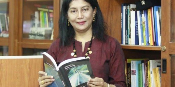 Guru Besar UNAIR Soroti Makna Kesetaraan di Hari Kartini: Keberdayaan dan Beban Ganda Perempuan