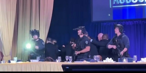 Evakuasi Donald Trump Usai Insiden Penembakan, Petugas Terluka