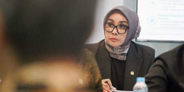 Dewi Juliani Sampaikan Duka Cita, Soroti Standar Operasional KAI Usai Tragedi KA di Bekasi Timur