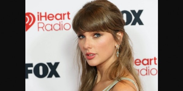 Hitungan Mundur Misterius di Situs Taylor Swift Picu Spekulasi Kolaborasi “Toy Story”