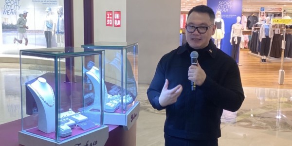 30 Tahun Perjalanan Cinta Sejati, Frank & co. Ajak Anda Eksibisi Natural Diamond di TP 3 Surabaya