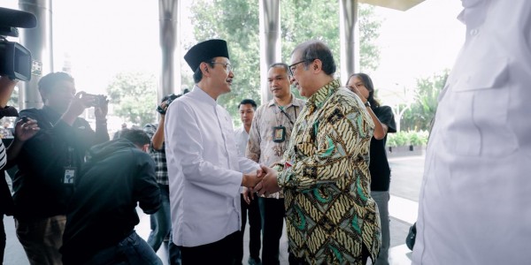 Mensos Usulkan Pengadaan Sekolah Rakyat Diserahkan ke Lembaga Lain
