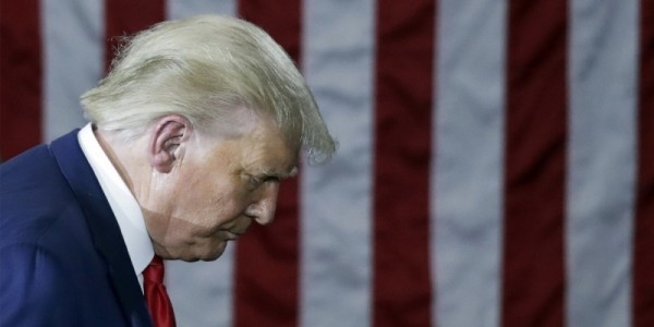 Mantan Diplomat AS: Opsi Militer Trump terhadap Iran Semuanya Sangat Buruk