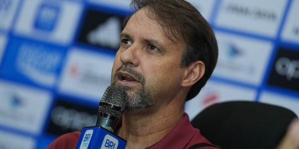 Masa Depan Belum Jelas, Mauricio Souza Tunggu Keputusan Manajemen Persija Senin Depan