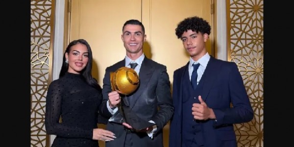 Cristiano Ronaldo Diyakini Bisa Tampil di Piala Dunia 2030 Bersama Sang Putra