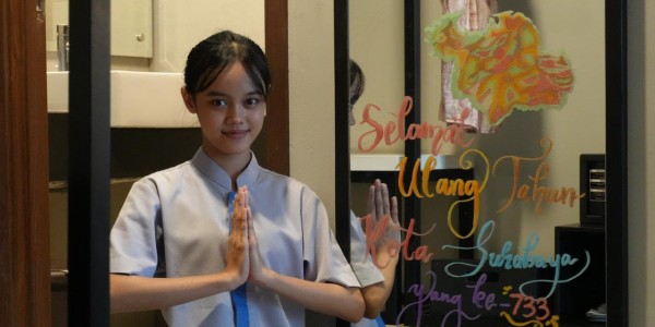 Sambut HJKS ke-733, BeSS Mansion Hotel Hadirkan Galeri Ikon Surabaya di Dalam Kamar