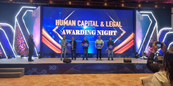 Disiplin Kelola Risiko, PT Terminal Petikemas Surabaya Raih Sejumlah Penghargaan