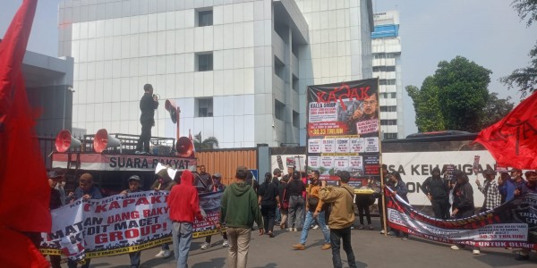 Aksi di BPK, KAPAK Tuntut Usut Dugaan Kredit Bermasalah Kalla Group