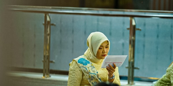 Menjemput Kembali DNA Ekonomi Nusantara: Eksperimen Besar Prabowo pada Program MBG, Koperasi Merah Putih dan Sekolah Rakyat