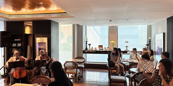 Sambut Hari Musik Sedunia, Ascott Waterplace Surabaya Hadirkan Afternoon Tea Artisan Bali