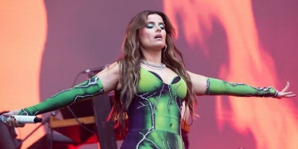 Transformasi Berani Nelly Furtado di Loose: Dari Gadis Pop jadi Ratu Dance-Pop yang Provokatif