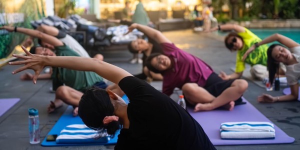 Wyndham Surabaya City Centre Rayakan Hari Yoga Internasional dengan Sunset Yoga Eksklusif