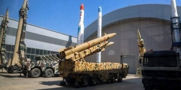 IRGC Klaim Serang Fasilitas Militer AS di Bahrain dan Lumpuhkan Dua Kapal Tanker di Selat