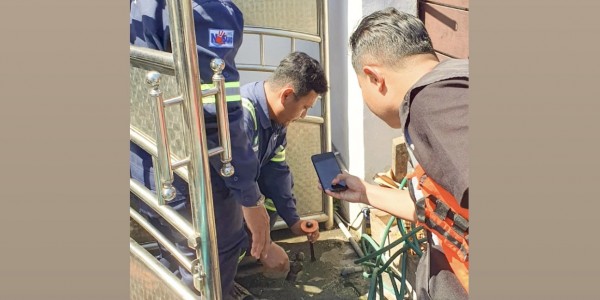 Indikasi Sambungan Air Ilegal, PAM Surya Sembada Gelar Pemutusan Pipa di Surabaya Utara