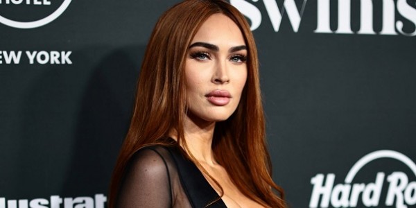Megan Fox Tak Tinggal Diam, Respons Pedasnya Usai Dikritik karena Foto Lingerie