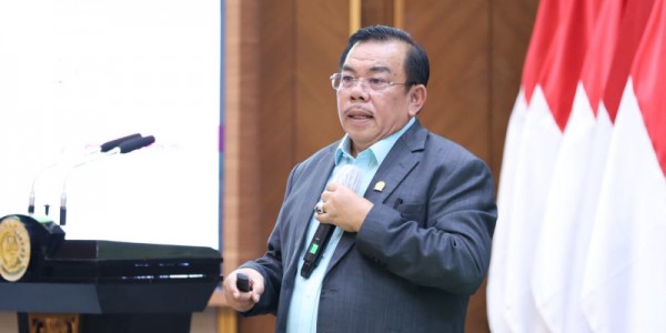 Mangihut Sinaga : Jangan Biarkan Emosi Menggantikan Hukum