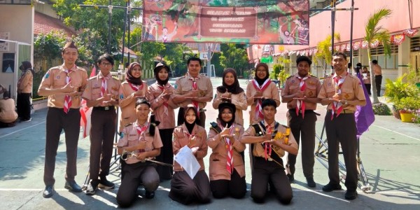 Kenali Sebelum Beli, Saka POM SMA GIKI 2 Edukasi Pelajar soal Keamanan Obat dan Makanan