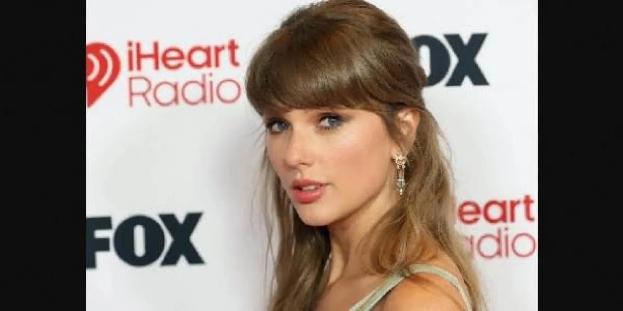 Taylor Swift Bikin Geger Emmy Awards 2026, Muncul Misterius di Sketsa SVU