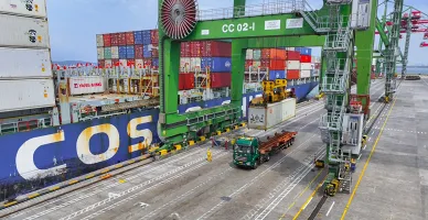 Kinerja Terminal Teluk Lamong Positif, Arus Petikemas Tumbuh 12,38 Persen hingga Agustus 2026