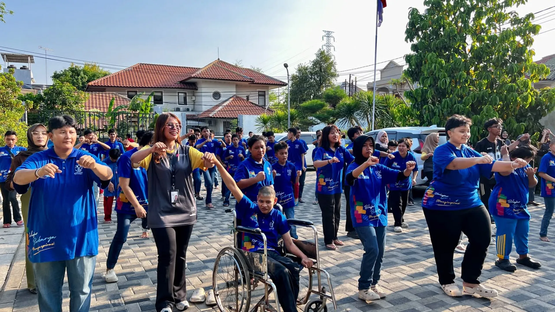 Dafam Pacific Caesar Surabaya Ajak Anak Kampung Anak Negeri Kalijudan Senam Bersama