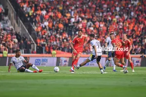 Foto: Duel Panas Persija vs Persib di GBK