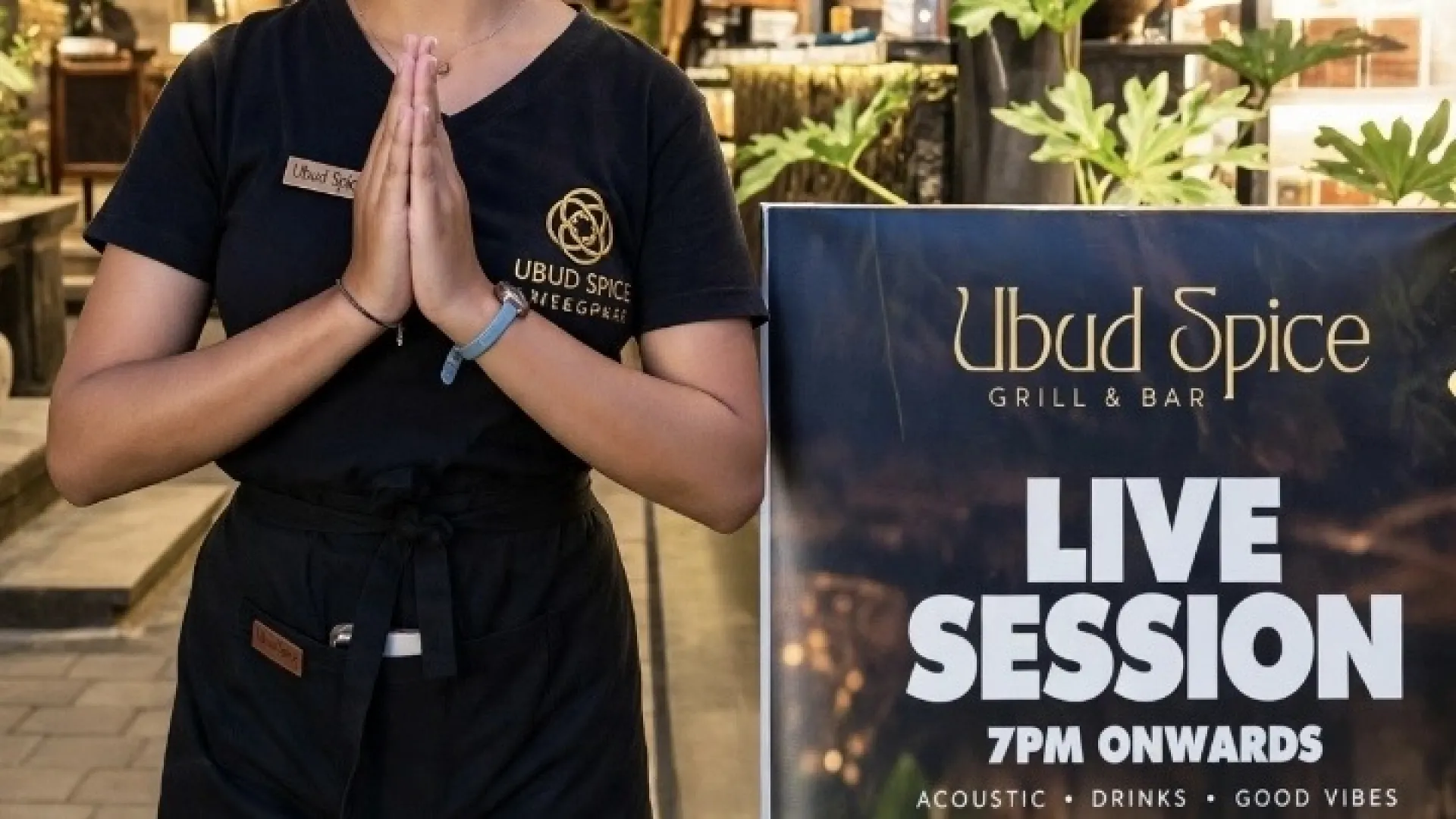 Aksara Ubud Spice Grill & Bar Berikan Pengalaman Kuliner Autenik dan Live Session Tiap Malam