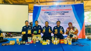 Dari Promosi Sederhana ke Iklan Digital, Tim Dosen Bisnis Digital Unesa Dampingi Transformasi Bisnis UMKM Ngoro Apik