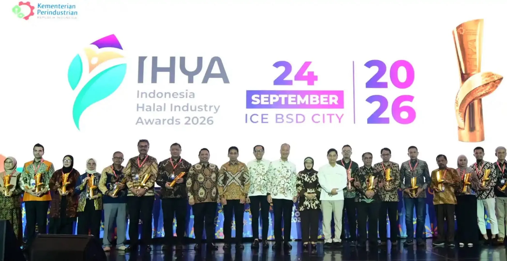 UNAIR Raih Penghargaan Terbaik I IHYA 2026 untuk Pengembangan Industri Halal