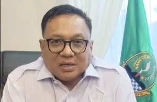 Bantuan Tablet Presiden Prabowo Disalurkan ke Warga Depok, Pradi Supriatna: Permudah Anak Belajar