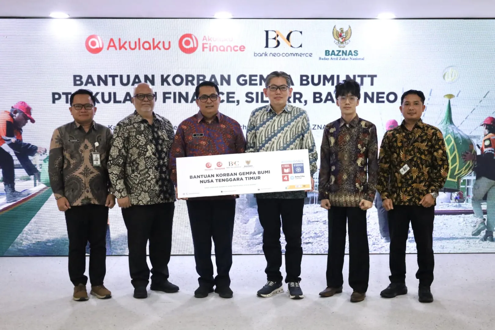 Akulaku Group Salurkan Bantuan Pangan bagi Masyarakat Terdampak Gempa Bumi NTT
