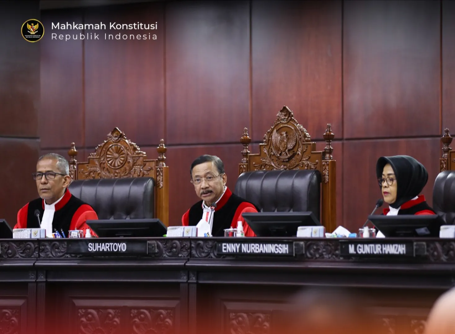 MK Tolak Gugatan Syarat Pendidikan Gibran Meski Tak Temukan Bukti Gibran Miliki Ijazah SMA
