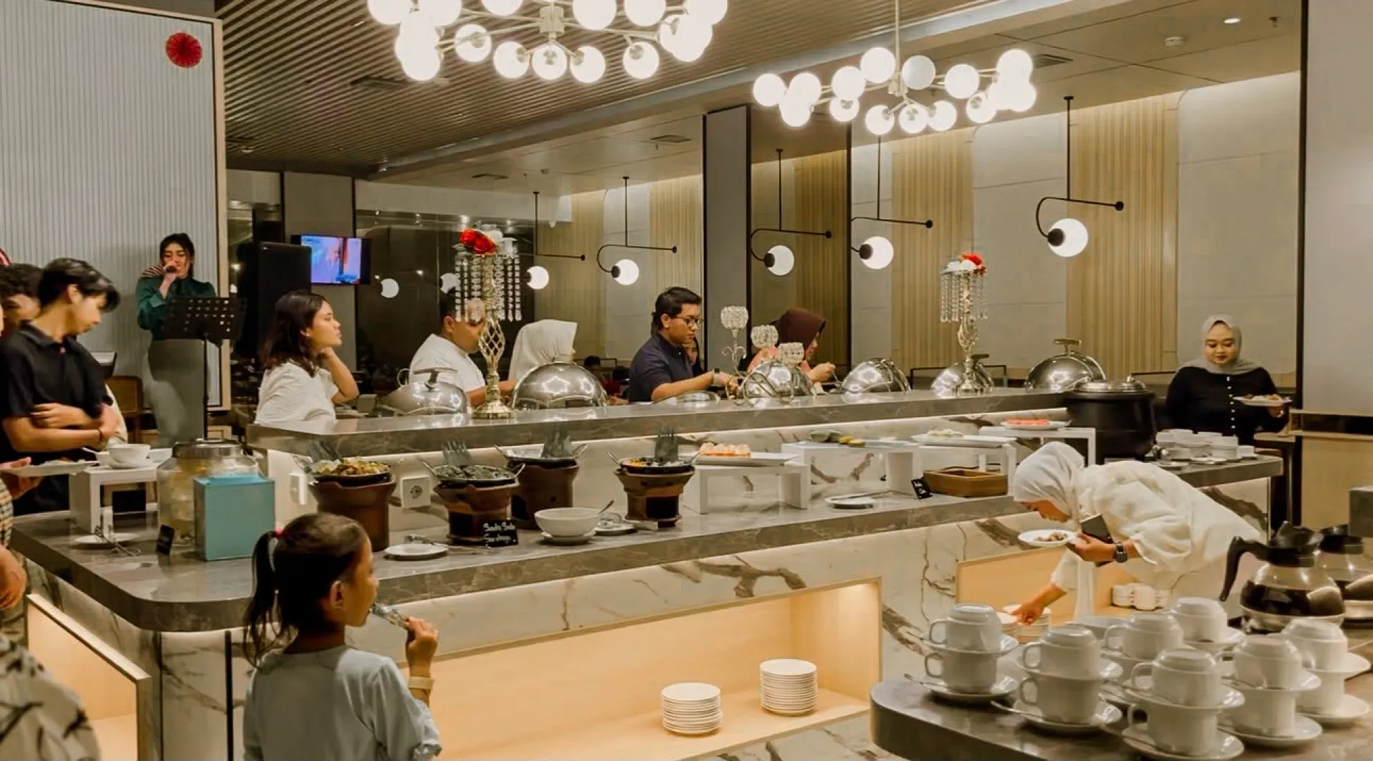 Berburu Kuliner Lokal? Midtown Hotel Surabaya Sajikan Buffet Rp99 Ribu Setiap Kamis
