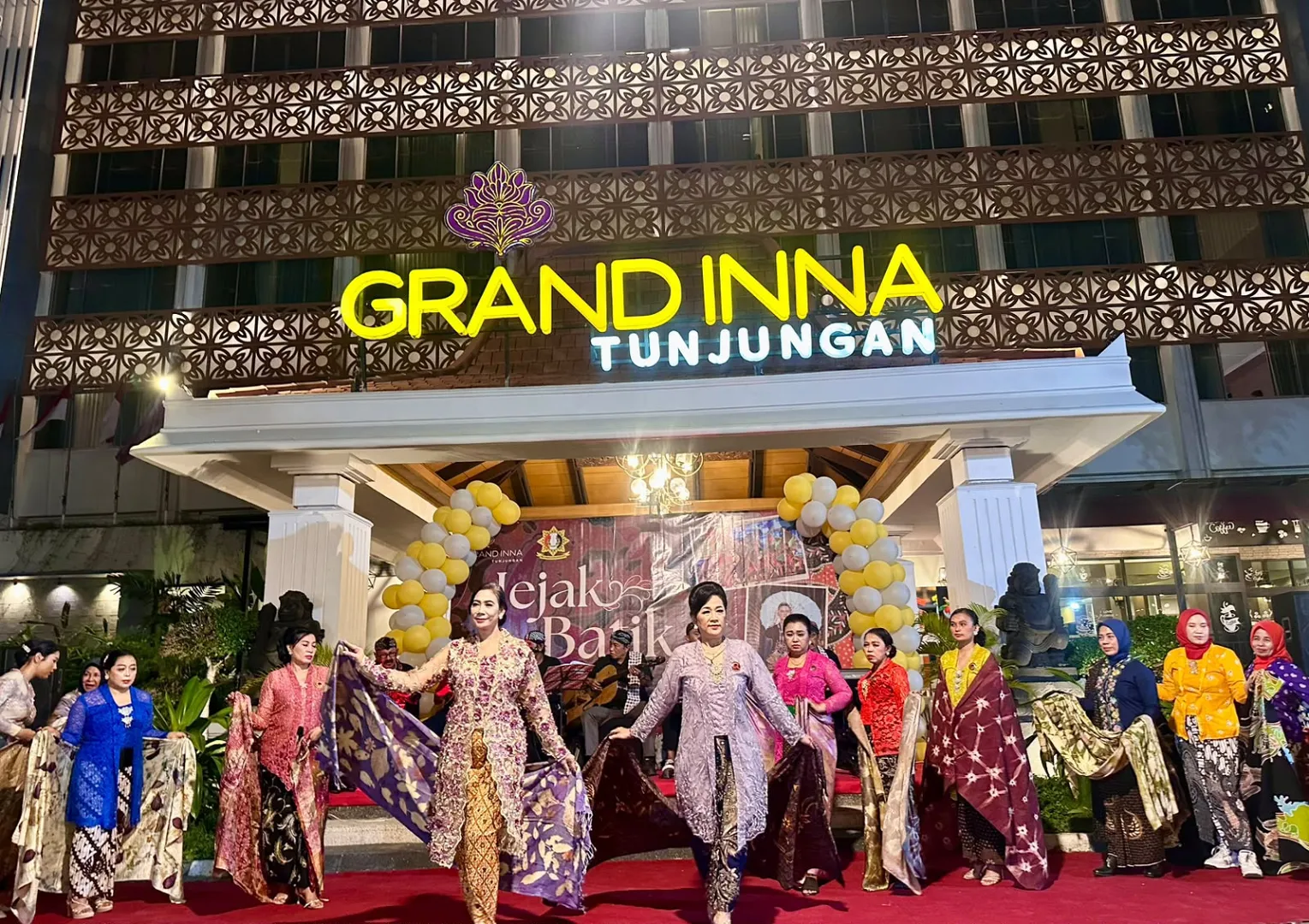 Grand Inna Tunjungan dan LP2KN Rayakan Hari Batik Nasional, Libatkan UMKM Lokal