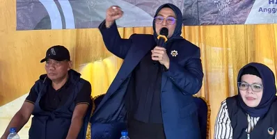 Siqom Apresiasi Semangat Gotong Royong Warga Bojongsari Jaga Saluran Air