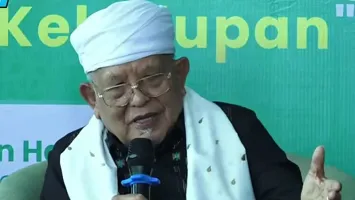 KH Syukron Makmun Tutup Usia, Warisan Dakwahnya Membekas di Nusantara
