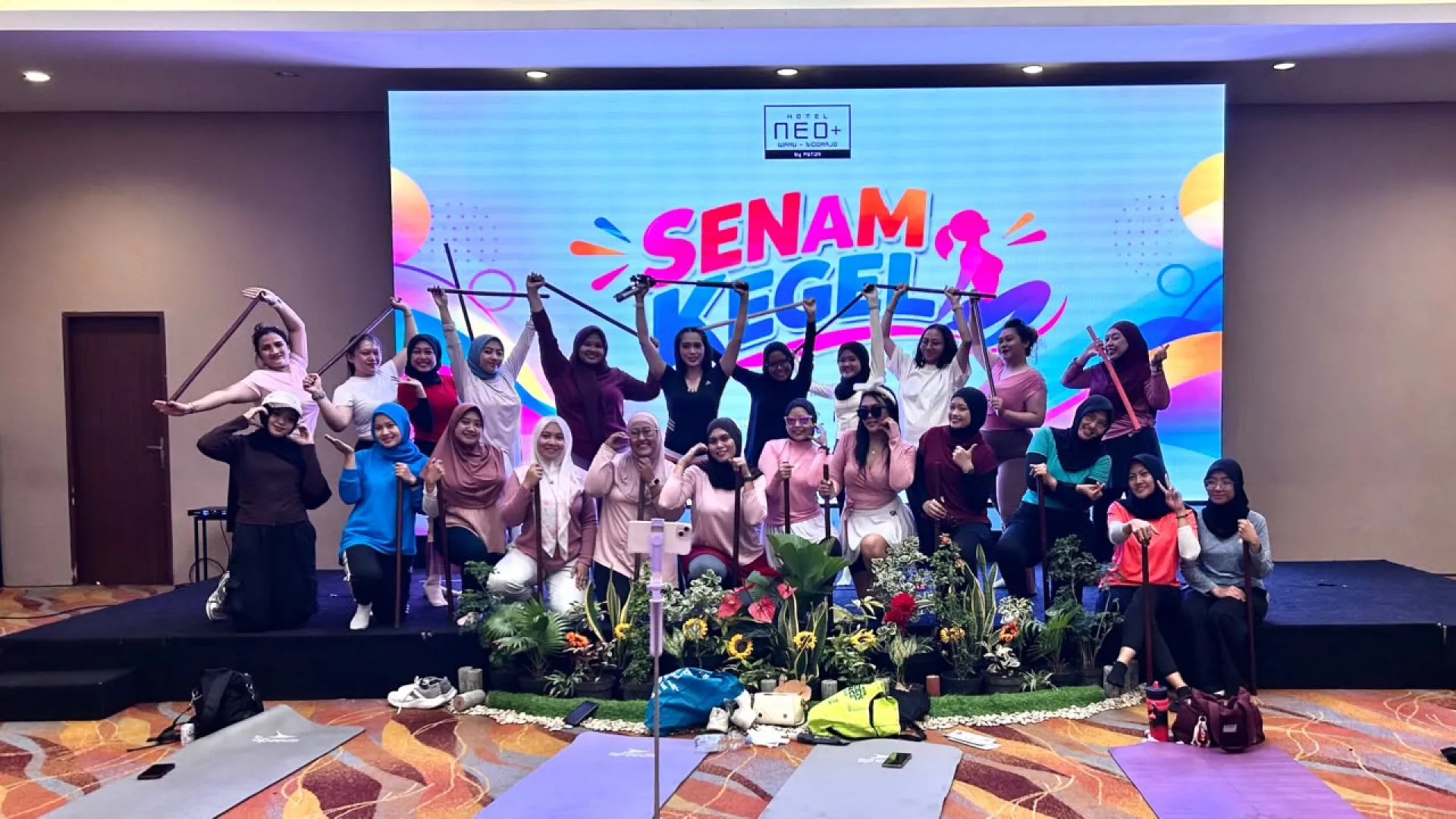 Hotel Neo+ Waru Sidoarjo Ajak Perempuan Jaga Kesehatan Reproduksi Lewat Senam Kegel