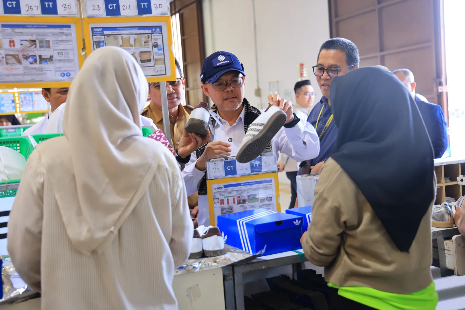 Kemnaker Latih Pekerja Terdampak PHK Agar Siap Kerja atau Berwirausaha